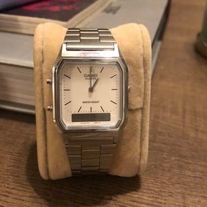 Silver Vintage Casio Watch